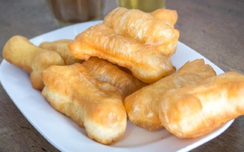 吃高蛋白的食物能有助于降低尿酸吗