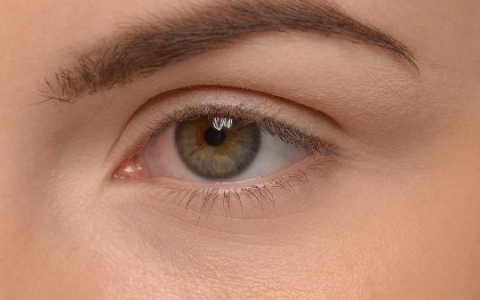 做眼睑松弛修复禁忌人群及适宜人群有哪些？