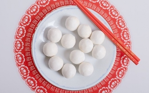 冬至是什么季节，冬至吃饺子还是汤圆