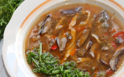 过量摄入这6种食物变成“丑八怪”