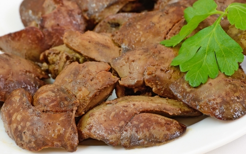 酱鸡肝的做法 美味而不腻