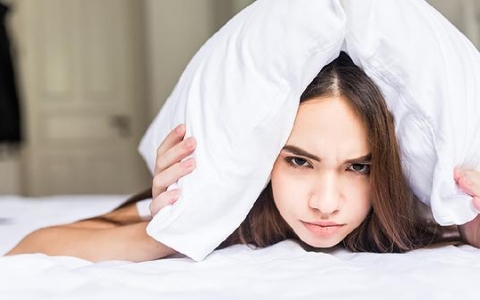 女性失眠严重到根本无法入睡