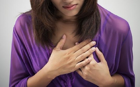 乳腺囊肿2类严重吗怎么治疗