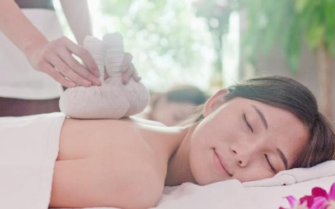 身体一按摩就打嗝是怎么回事